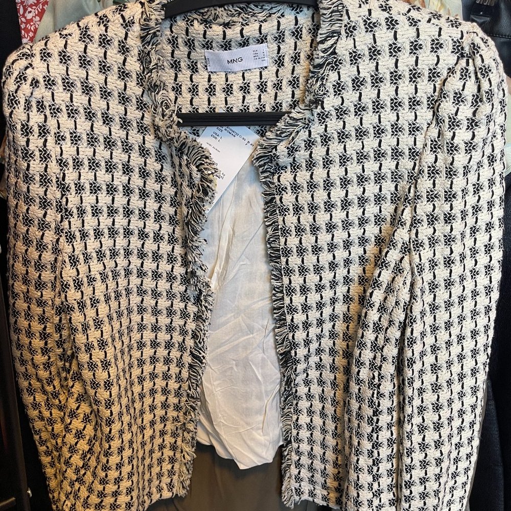 Gorgeous NWT Mango Blazer New!